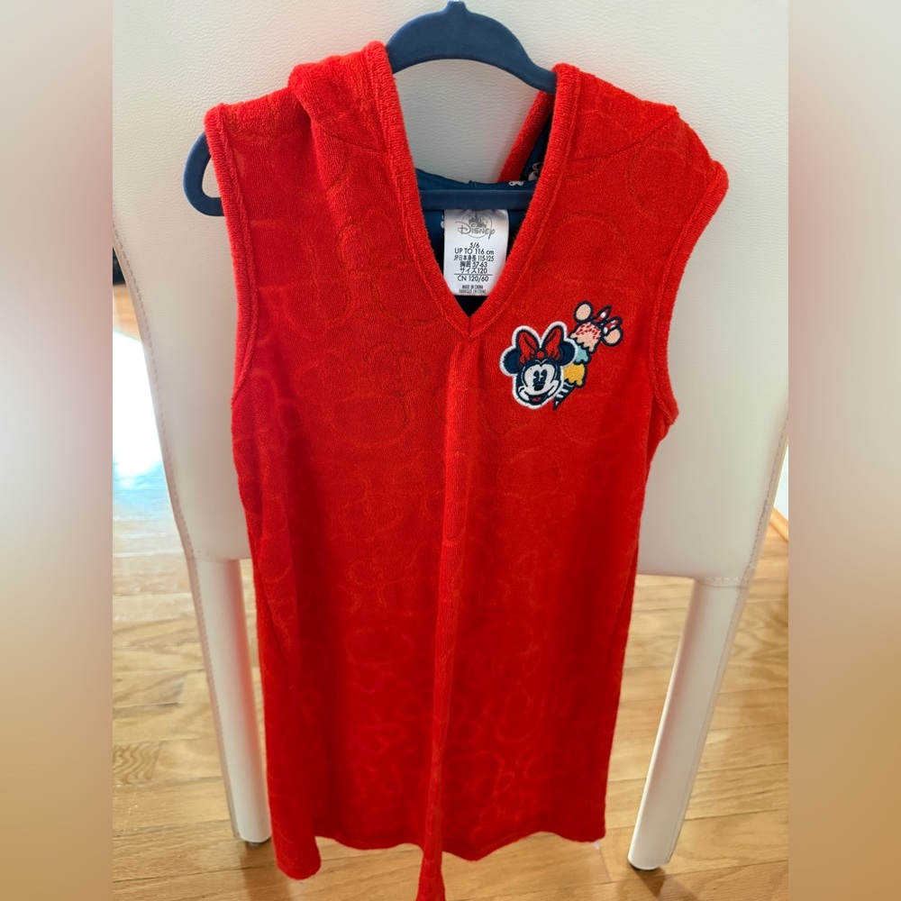 Disney Store Mickey Mouse  swim cover up Hooded Girls Summers 5/6